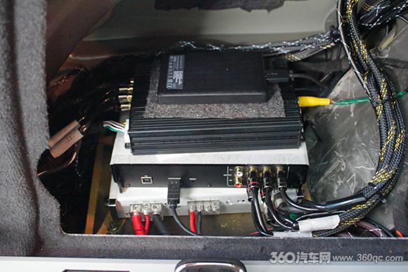 堆叠设计的良苦用心你的后备箱会懂奥迪A6升级RS贵族三分频