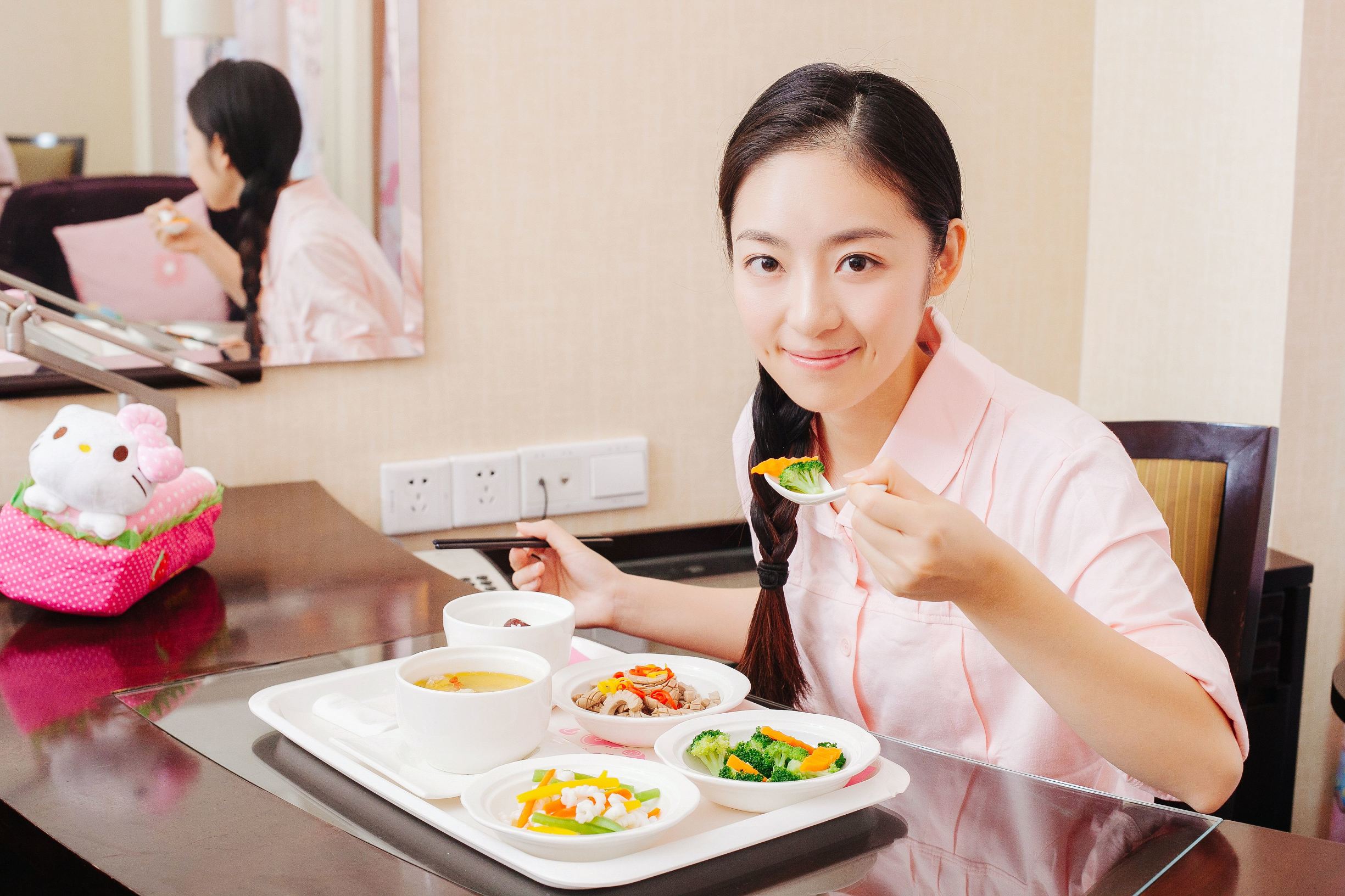 月子能不能康复训练,月子能不能大补