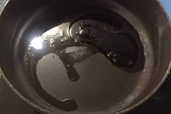 正宗广东肠粉做法和配料视频教程,广东两块钱一份的肠粉怎么做的