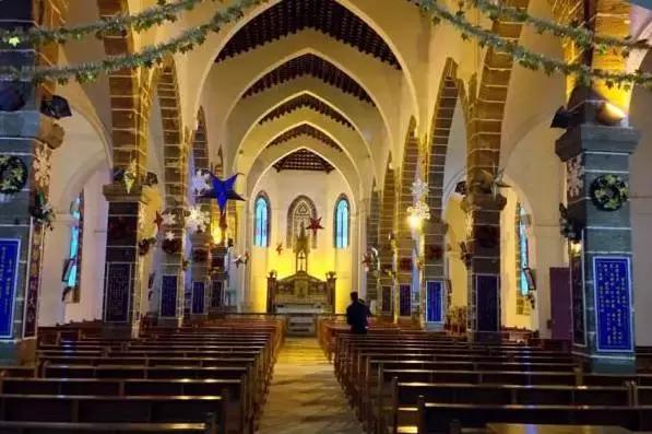 海上香格里拉旅游,汕尾金町湾海上香格里拉