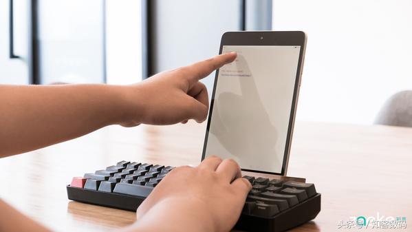 小米3平板测评玩吃鸡,小米平板3魔改后流畅吗