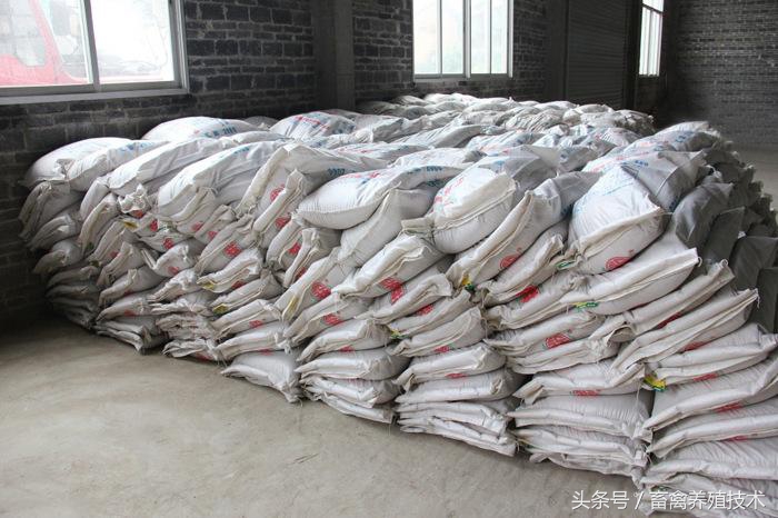 预混料和浓缩饲料有什么区别,预混料和浓缩饲料配比