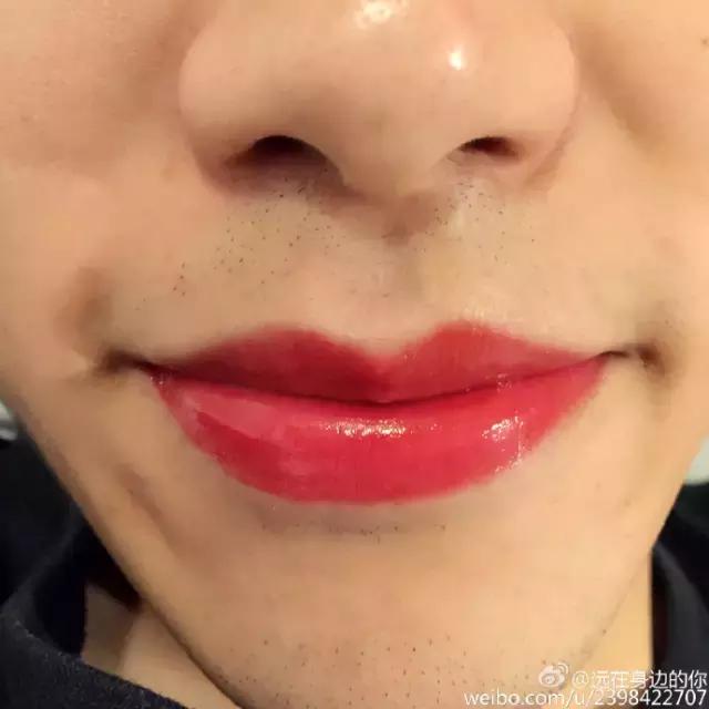 这是一篇有毒且辣眼睛的话题，千万别点开！