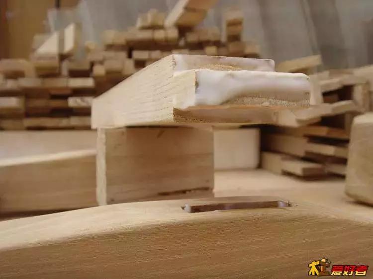 坐着轮椅入了坑——《轮椅上的木匠》