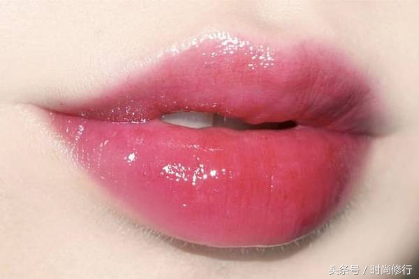 mac棒棒糖唇釉染唇液107,mac棒棒糖106试色深唇色