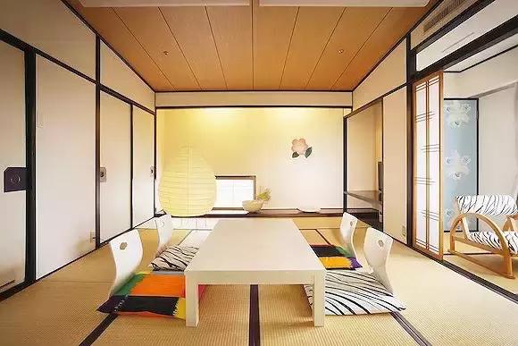 草间弥生跨界玩室内设计,你敢住进这样扎眼的房间吗?!