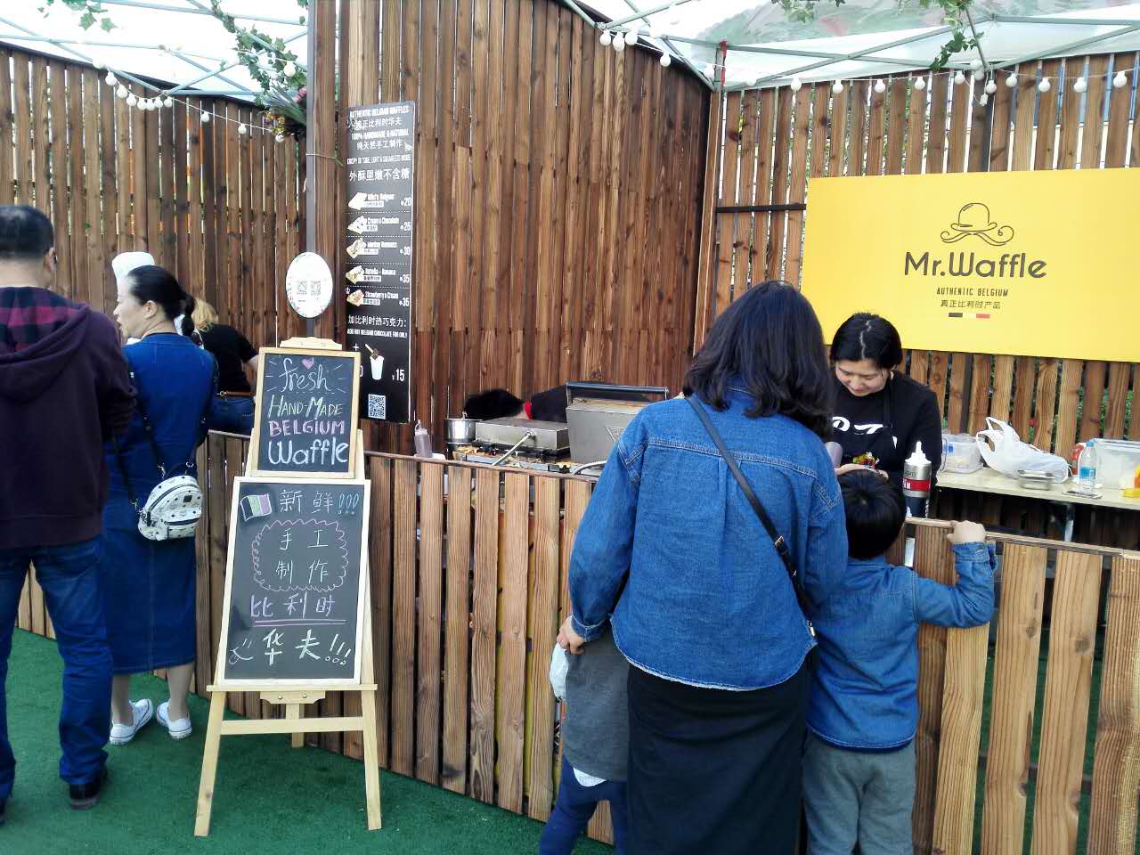 你还在找人名品代购?out了,隐藏在浦东乡村中的购物天堂