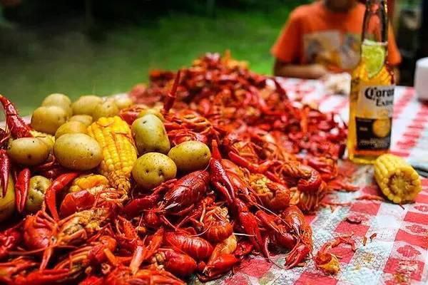 夏天到了，小龙虾约起，餐饮创业小龙虾外卖为什么不靠谱？