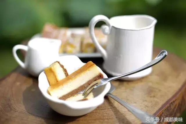 1月仅售7天的芝士条,身家过亿照样排队!谁给你的自信?