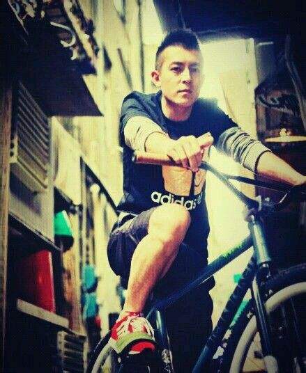 跟着这两人学穿搭,刷街名单肯定有你