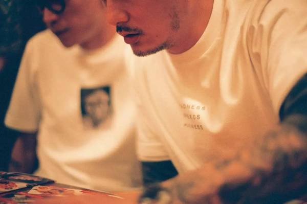 跟着这两人学穿搭,刷街名单肯定有你