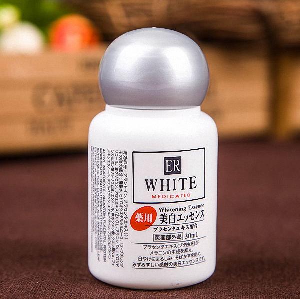 女性必用的精华液,精华液抹脖子