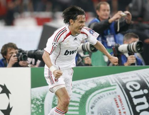 天下足球国际米兰三冠王纪录片,天下足球米兰卡卡