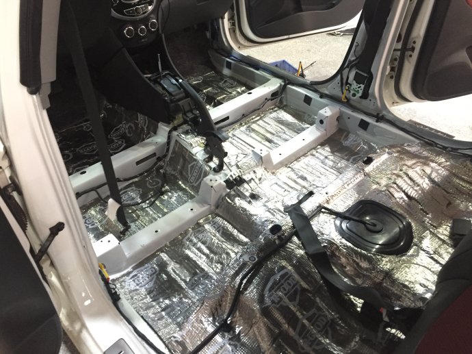 现代瑞奕车噪音大怎么回事,现代瑞奕质量怎么样