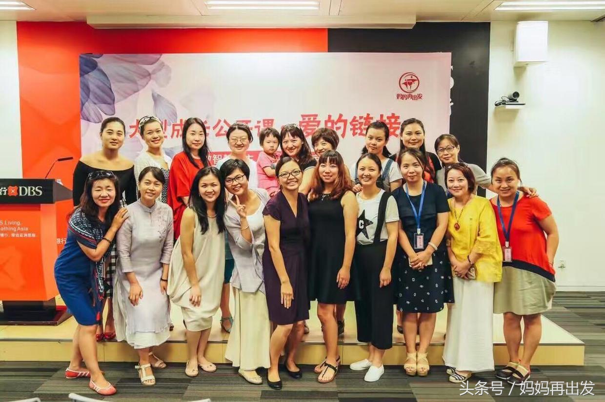 生活就像万花筒缤纷多彩,当妈的快乐也变得简单