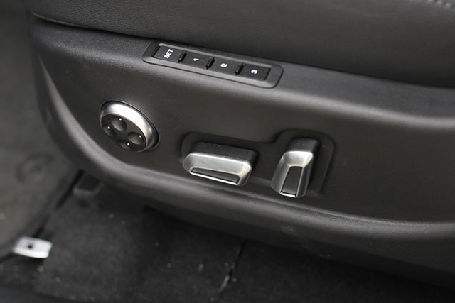 众泰t600运动版测评,众泰t600运动2.0t测试