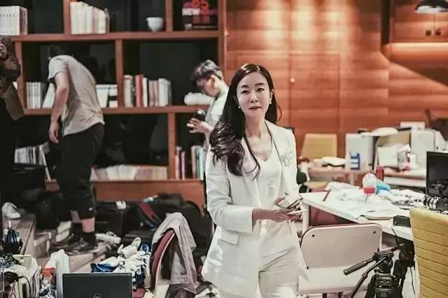 有了她才有了活下去的意义,有了她日子更有盼头