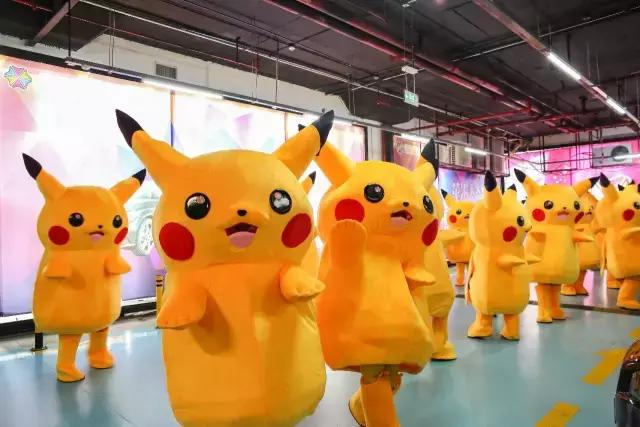 “遭受”十万伏特暴击!20只皮卡丘惊喜出没,要被萌哭了!