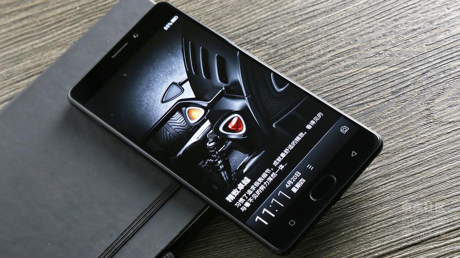 金立m6splus与金立m6,金立m6splus黑色怎么样