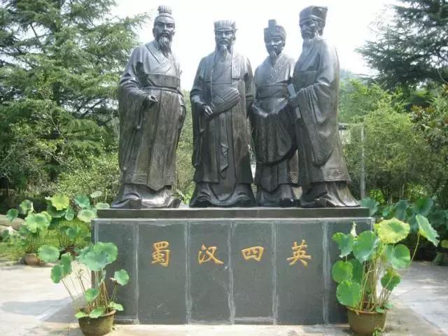 鐩樼偣鍥涘窛缁甸槼缇庨,璋堣皥缁甸槼缇庨