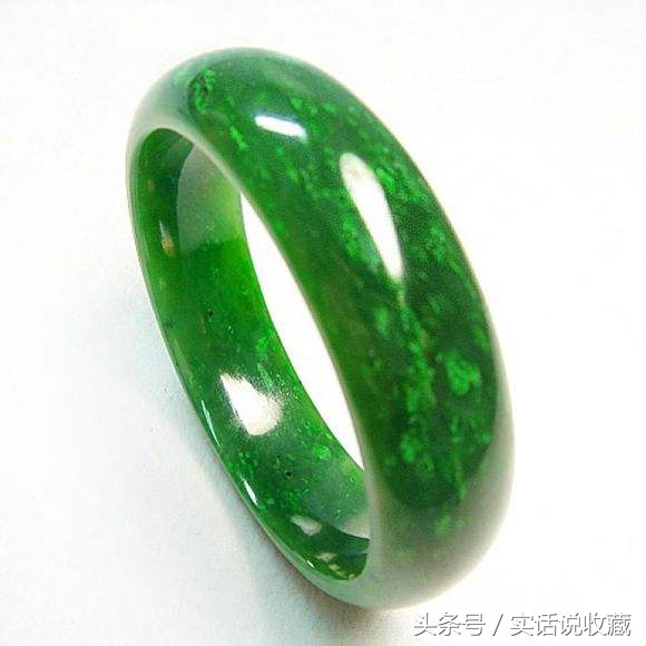 如何分辨和田碧玉和俄罗斯碧玉,和田碧玉和俄罗斯碧玉哪个好