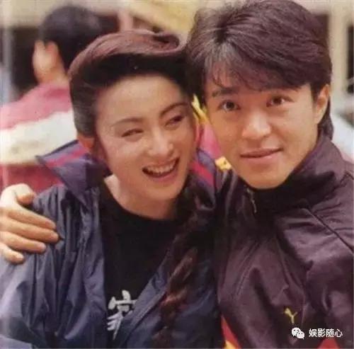 他是影迷心中的神，是喜剧之王，但这才是真实的周星驰