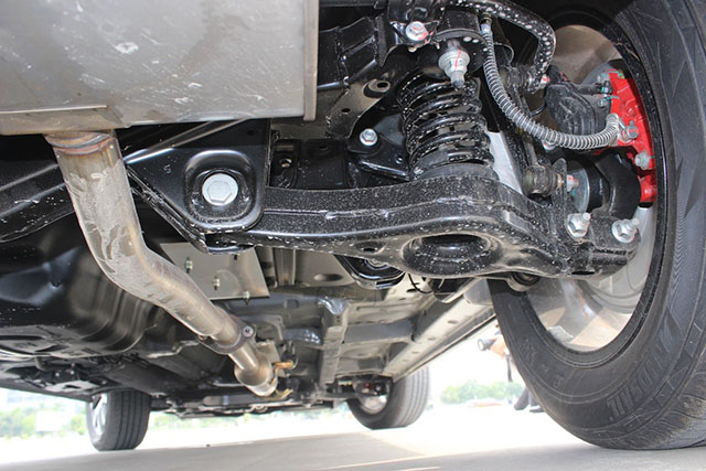 众泰t600运动版测评,众泰t600运动2.0t测试