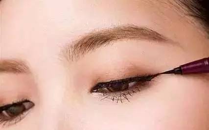 妆容必备款之晚宴妆面试妆