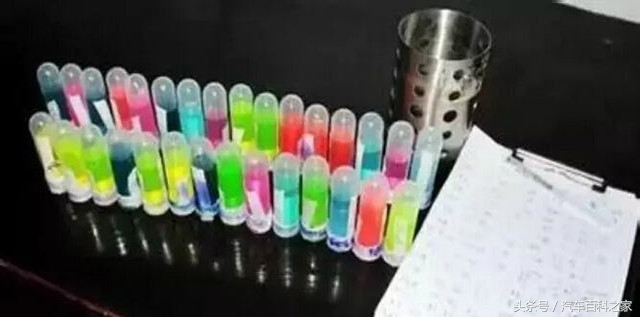 不同颜色乙二醇防冻液可以混加吗,不同牌子的防冻液能混加在一起吗