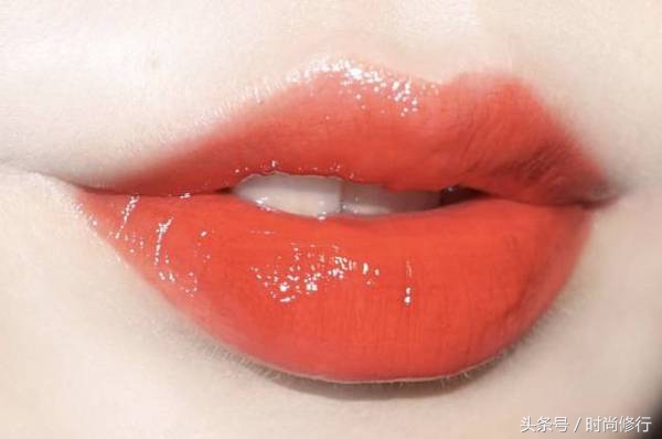 mac棒棒糖唇釉染唇液107,mac棒棒糖106试色深唇色