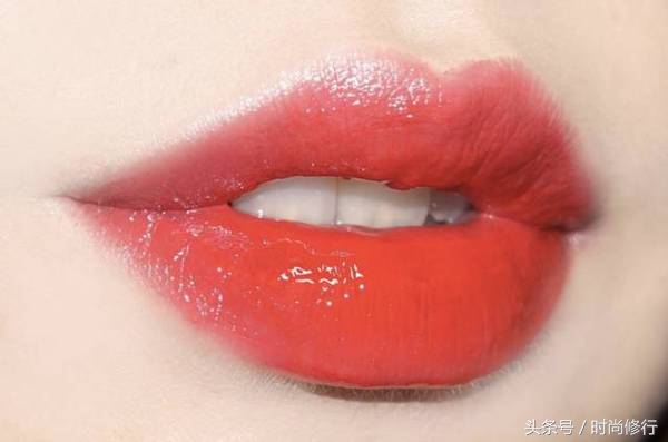 mac棒棒糖唇釉染唇液107,mac棒棒糖106试色深唇色