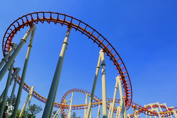 泉城欧乐堡动物王国夏天怎么去,泉城欧乐堡梦幻世界星空过山车