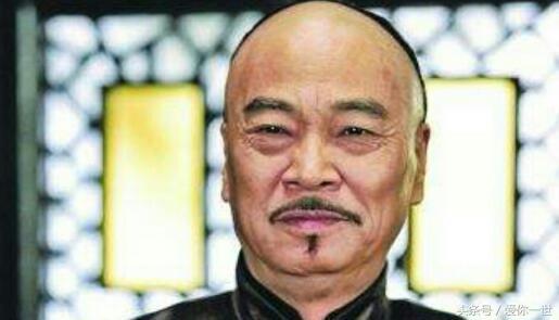 出道至今没当过一次主演垂垂老矣仍为生计四处奔波