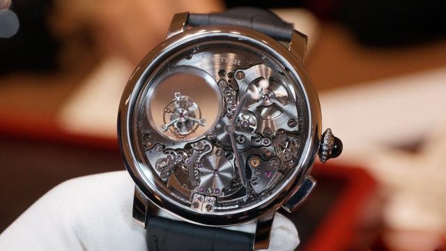 卡地亚跳时腕表机芯,卡地亚手表经典机芯