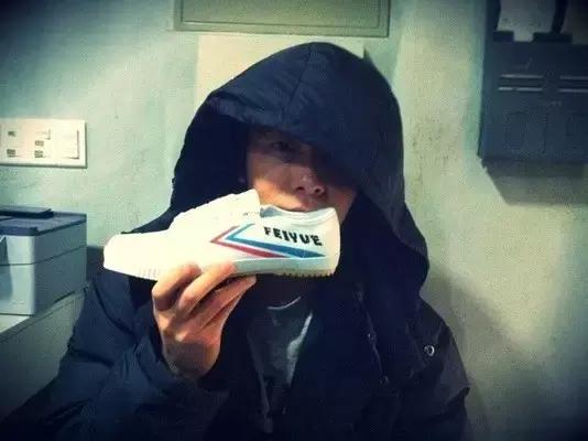 收集各种名牌鞋vansconverse,conversevans鞋子