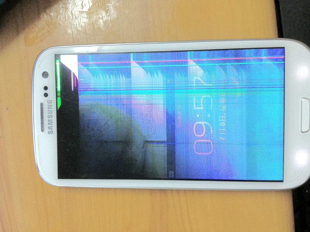 有几个品牌的手机是特容易碎屏的,我揭秘原因给你看及应对方法