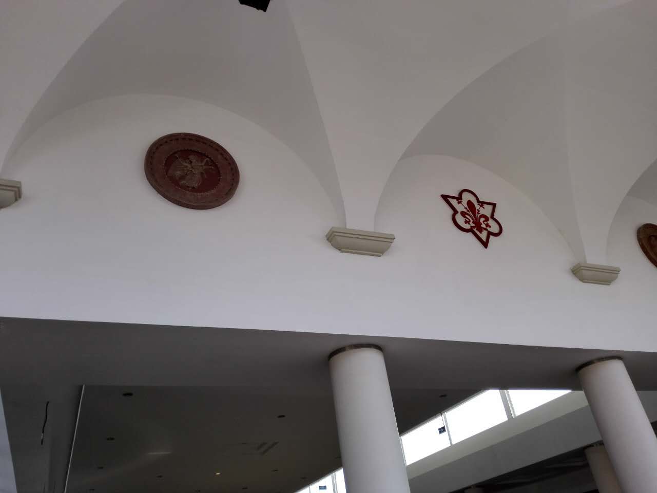 你还在找人名品代购?out了,隐藏在浦东乡村中的购物天堂