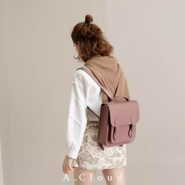 适合50岁女人的包包品牌,适合50岁妈妈的奢侈品包包