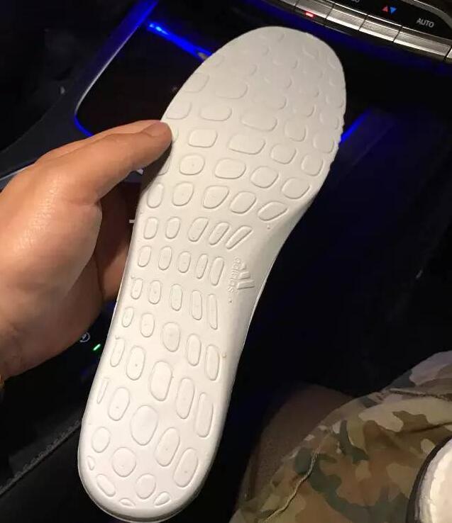 阿迪达斯ultraboost哪代好,阿迪达斯的boost真的有那么好吗