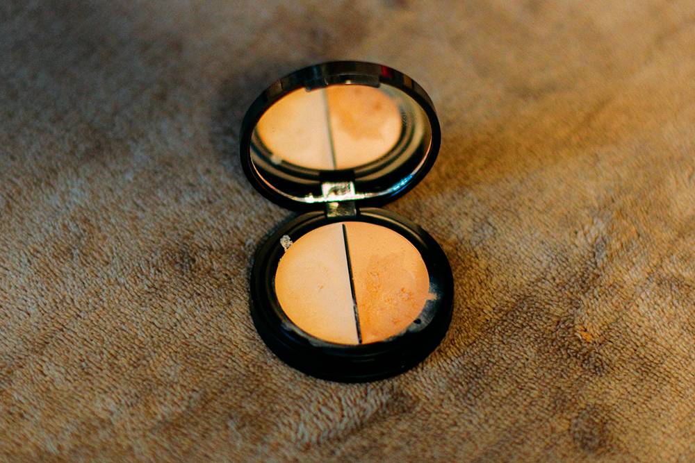 如何彻底解决黑眼圈小窍门,黑眼圈如何缓解一下就好了