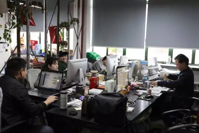 科技蟹评测视频,科技螃蟹