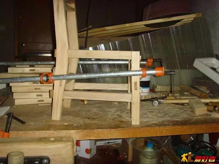 坐着轮椅入了坑——《轮椅上的木匠》