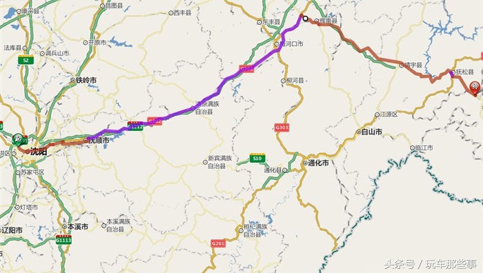 50后老夫妻自改房车,60岁夫妻自改床车自驾游