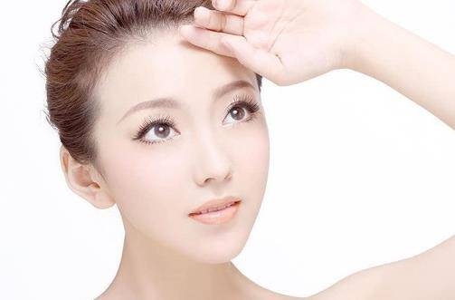 额头长痘的最佳解决办法,鼻子和额头长痘怎么回事