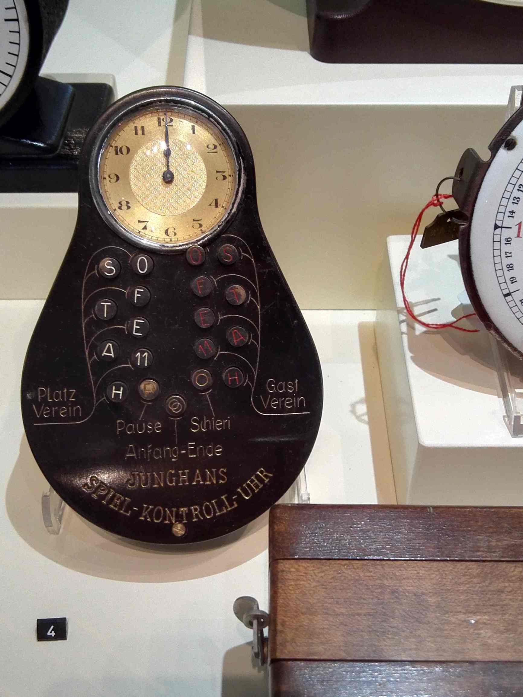 参观手表厂的感受,手表工厂参观实拍