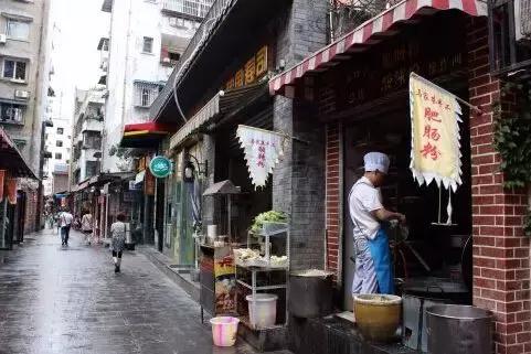 鐩樼偣鍥涘窛缁甸槼缇庨,璋堣皥缁甸槼缇庨