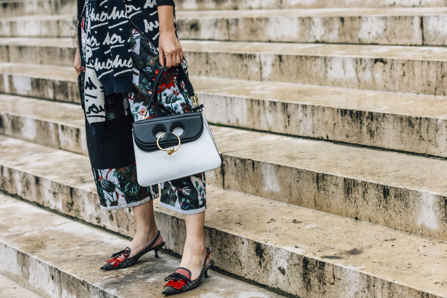 你的包烂大街了吧？三个品牌瞬间提升包品