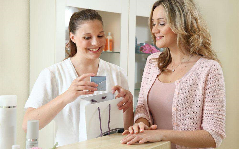 怎么用英文买化妆品,在美国如何用英语购买化妆品