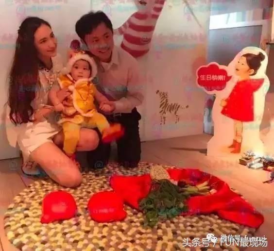 吴佩慈回应怀四胎了吗,怀第三胎被丈夫抛弃