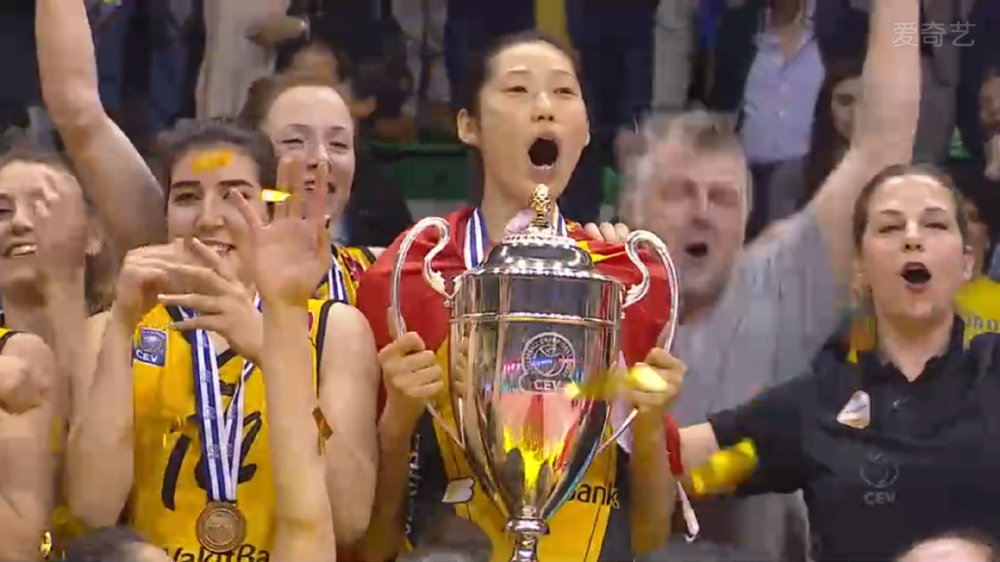 事不过三朱婷夺海外首冠！接班刘翔李娜征服世界一句话感动国人